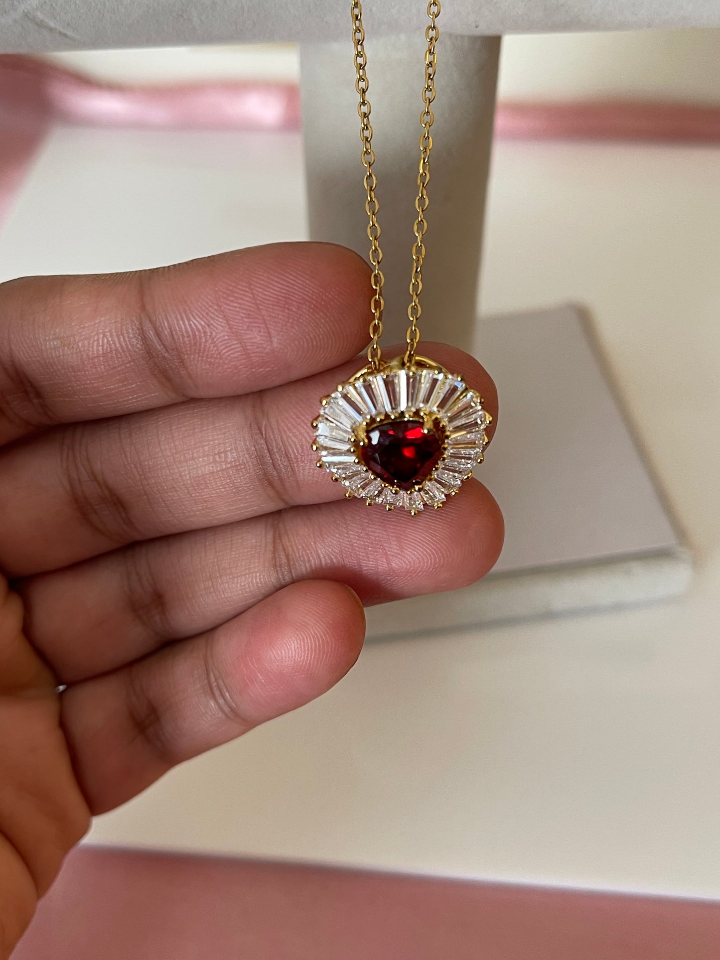 Give Away✨ 18k gold plated Stainless Steel Luxury Pendant Zircon Necklaces with 3 different colours