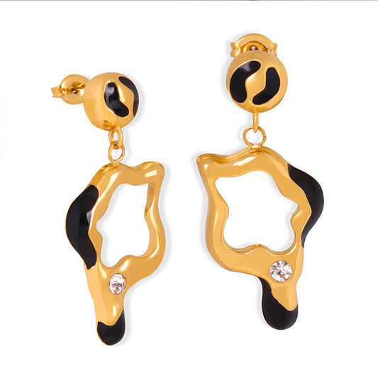 Balck and gold New Trendy shape earrings